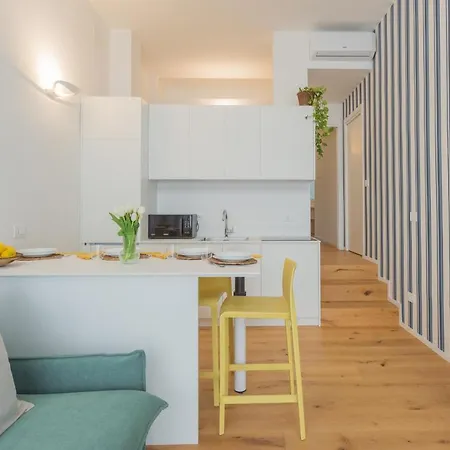 Apartamento A Step From The By Rent