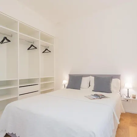 A Step From The By Rent Appartement